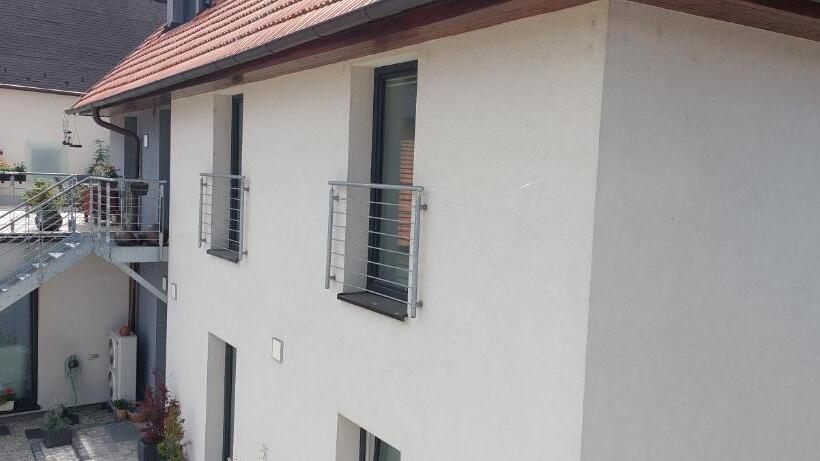 带2个卧室的套房, Penzion U šelongů