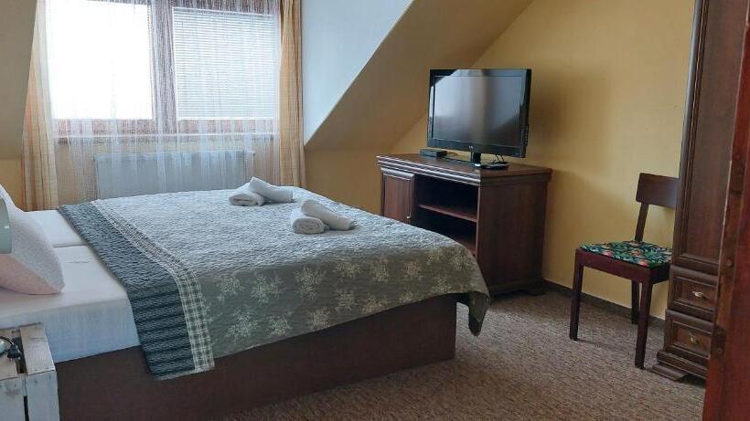 带2个卧室的套房, Penzion U šelongů