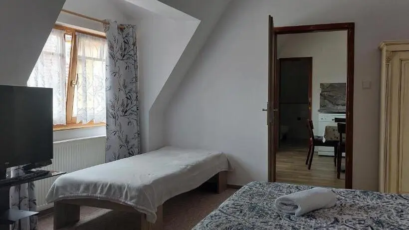 １ベッドルームアパートメント, Penzion U šelongů