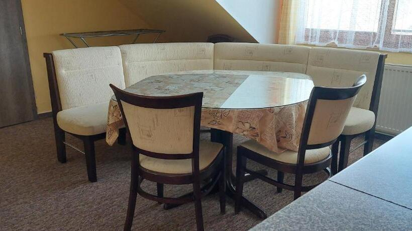 带2个卧室的套房, Penzion U šelongů