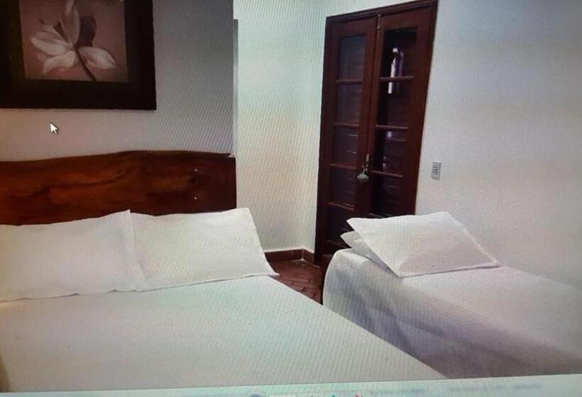 基本三人间, Pousada Diamante