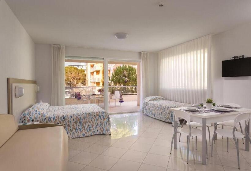 Superior studio with terrace, Residence I Diamanti