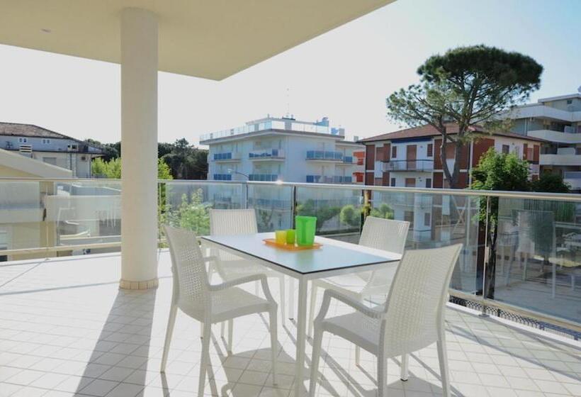 Superior studio with terrace, Residence I Diamanti