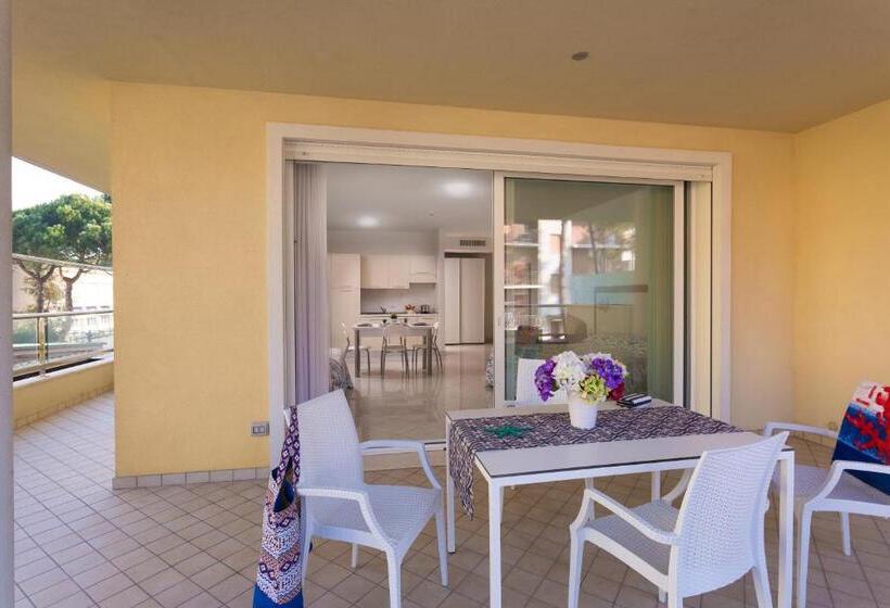 Superior studio with terrace, Residence I Diamanti