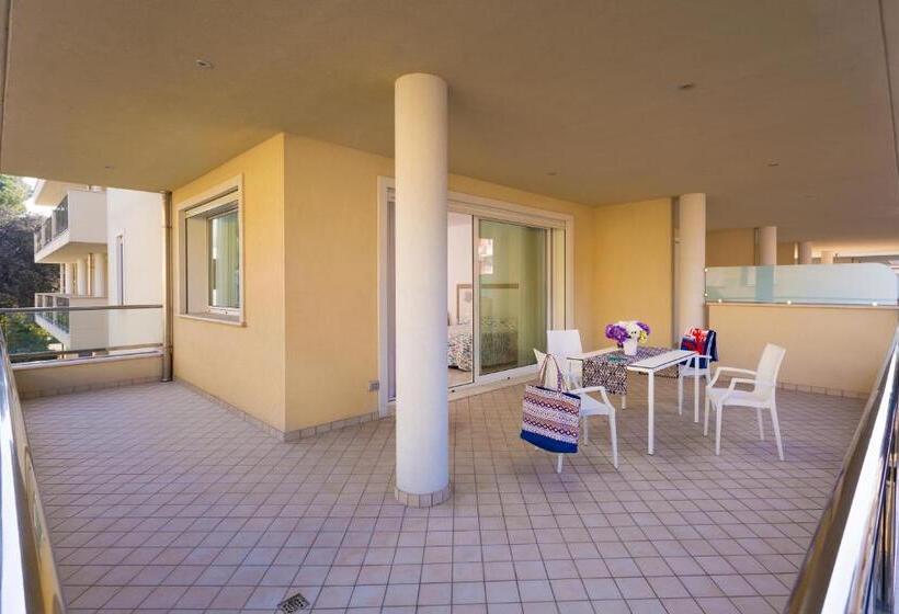 Superior studio with terrace, Residence I Diamanti