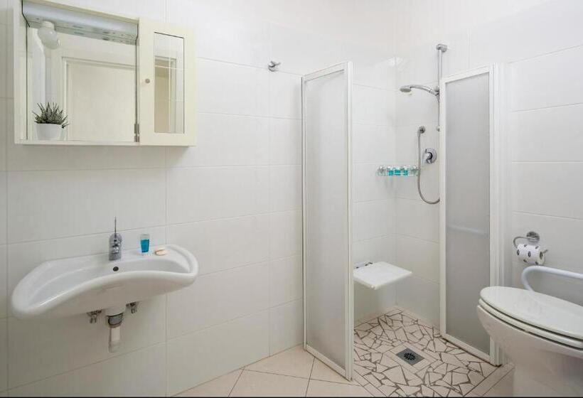 استودیوی استاندارد, Residence I Diamanti