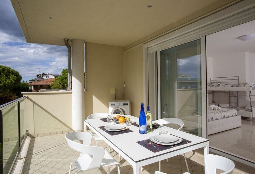 استودیوی استاندارد, Residence I Diamanti