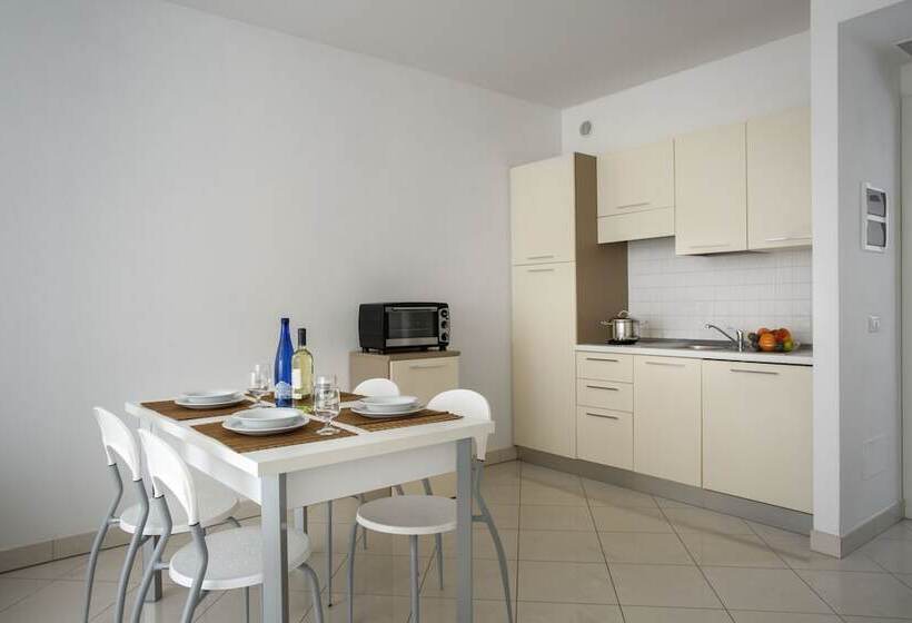 Escritório Estándar, Residence I Diamanti