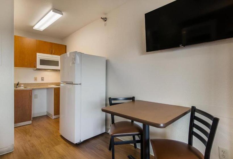 إستوديو قياسى, Hometowne Studios By Red Roof Denver   Glendale/ Cherry Creek