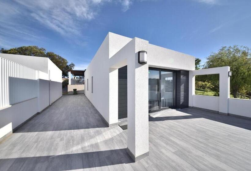 Полулюкс, Quinta Solar Da Portela