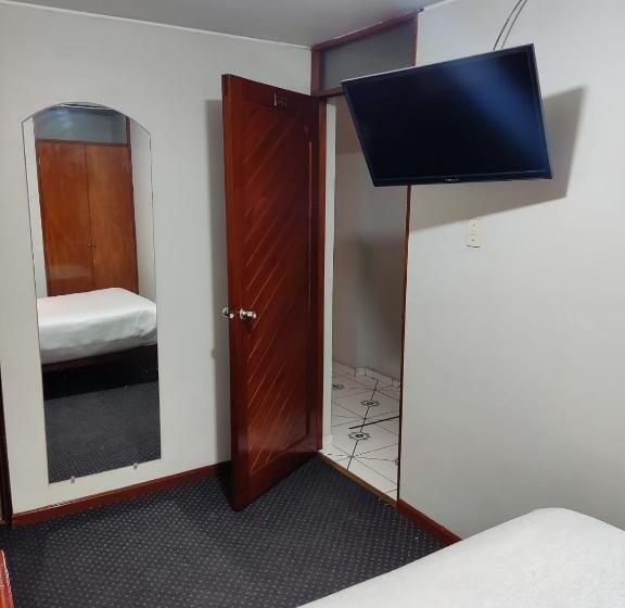 スタンダードシングルルーム, Sideral Oficial