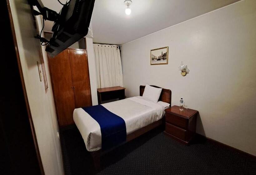 スタンダードシングルルーム, Sideral Oficial