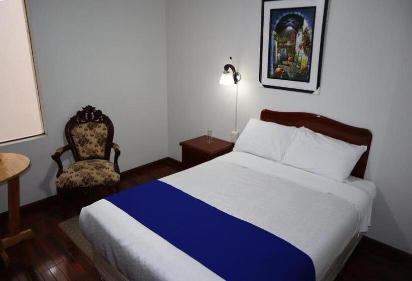 ファミリールーム, Sideral Oficial