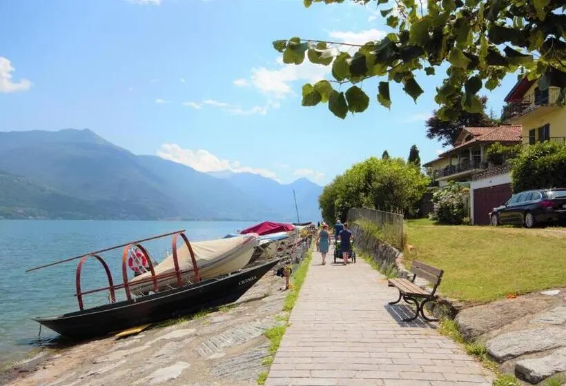 2 Bedrooms Apartment Lake View, L'antico Borgo