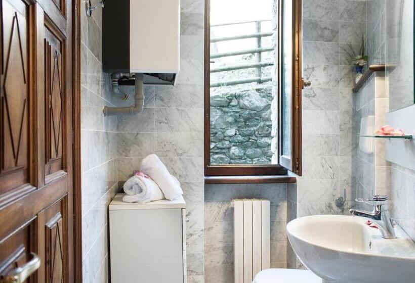 1 Bedroom Apartment Lake View, L'antico Borgo