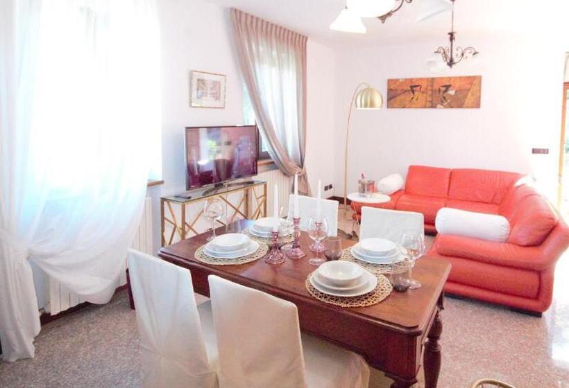 2 Bedrooms Apartment Lake View, L'antico Borgo