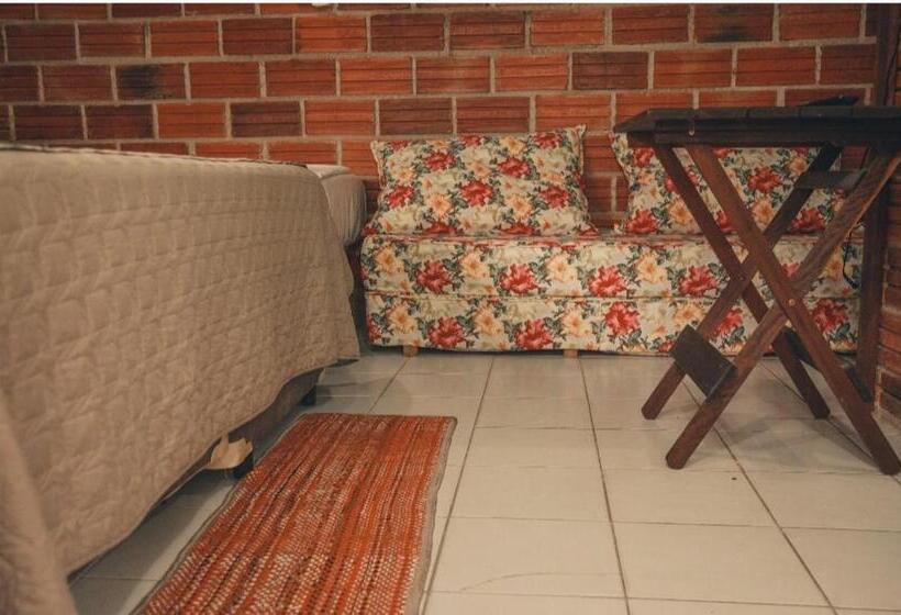 اتاق استاندارد سه تخته با چشم‌انداز باغ, A Ilha Verde Hotel Pousada Na Praia