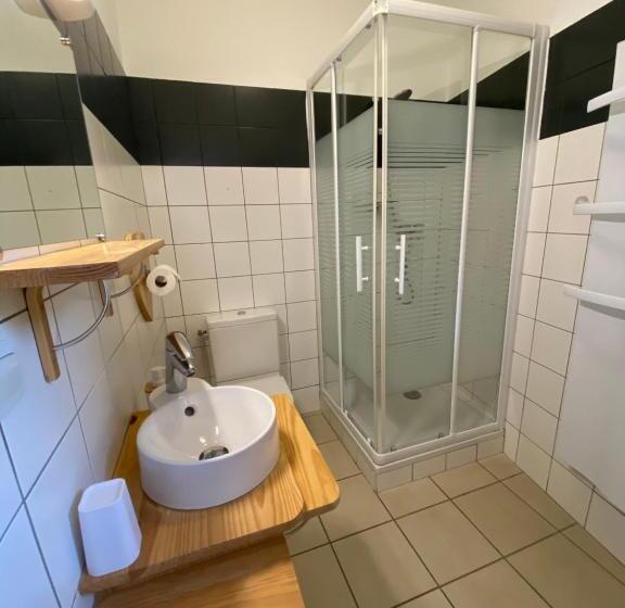 Номер Стандарт, Auberge La Cascade