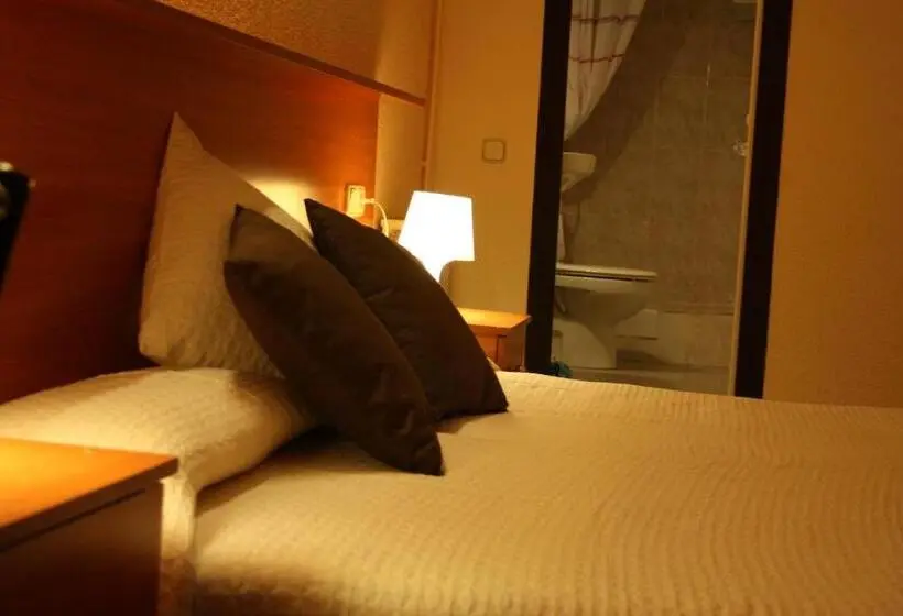 Chambre Standard, Pensión Colmenero