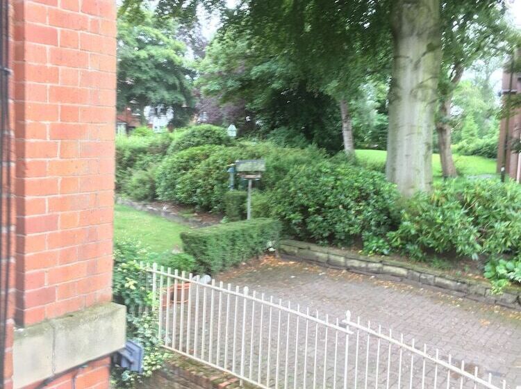 スタンダードシングルルーム, Cornerstones Guest House