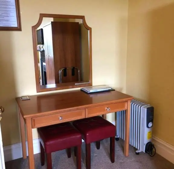 スタンダード4人部屋, Highland Moors