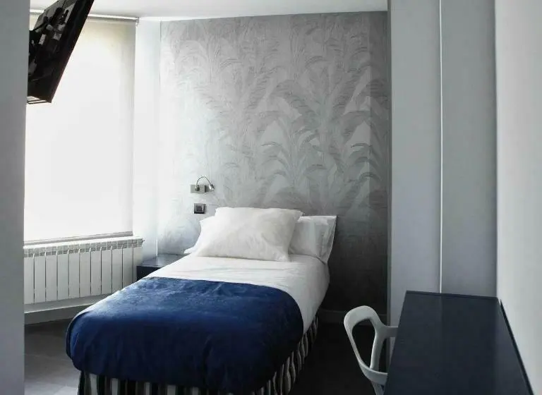 اتاق استاندارد یک نفره, Hostal Averroes