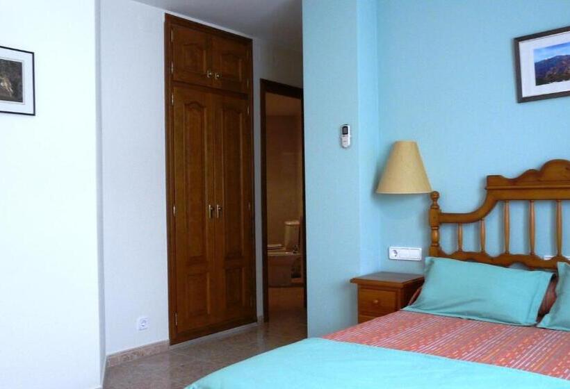 غرفة قياسية مزوَّدة بشُرفة, Hostal Casa Castro