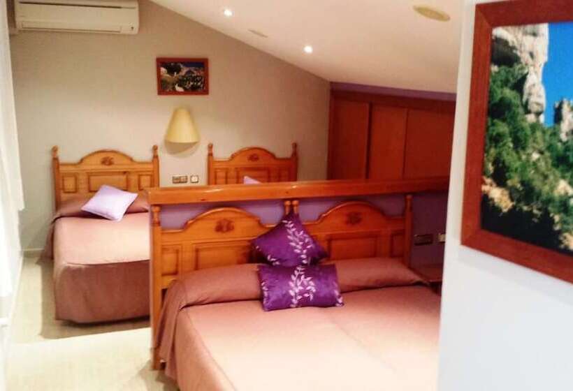 غرفة قياسية رباعية, Hostal Casa Castro