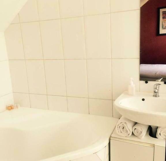 آپارتمان دوبلکس 1 خوابه, Appart Hôtel Maison De La Lune   Petite Auberge D Etterbeek