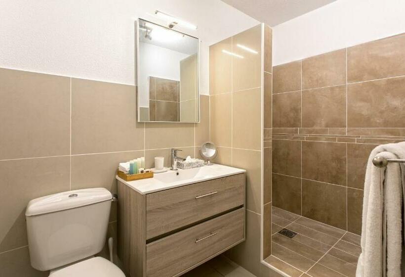 スタンダードスタジオ, Bleu Emeraude