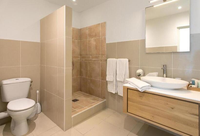 ２ベッドルームアパートメント, Bleu Emeraude