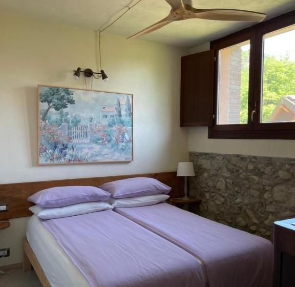 דירת חדר משפחתית, Chiesa Ignano 1778