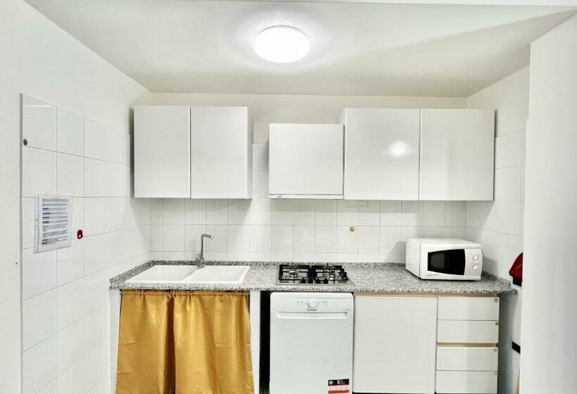 דירת חדר, Mare Azzurro