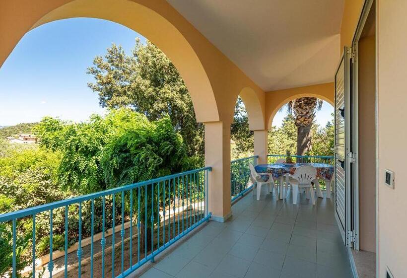 דירת חדר סופריור, Mare Azzurro