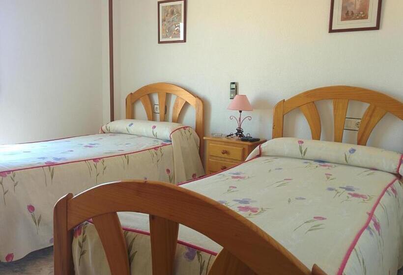 اتاق استاندارد, Pensión Egea Ii