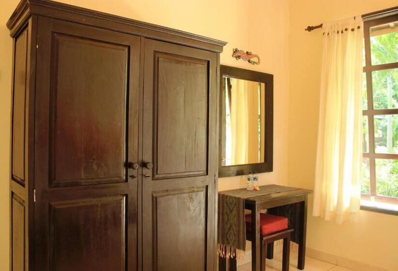 חדר סופריור, Giri Sari Guest House Pemuteran Bali