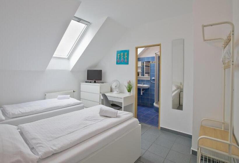 标准间, šindlovská Krčma