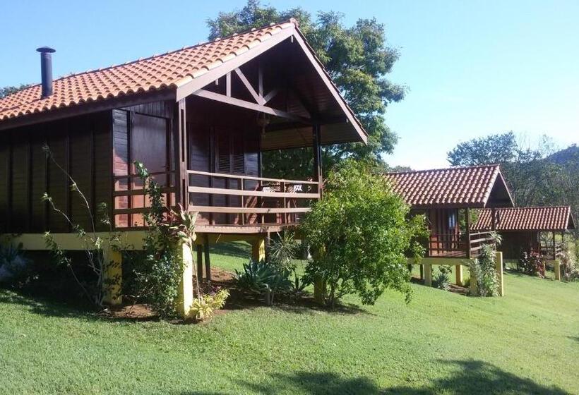 샬레, Pousada Recanto Varanda Do Sol