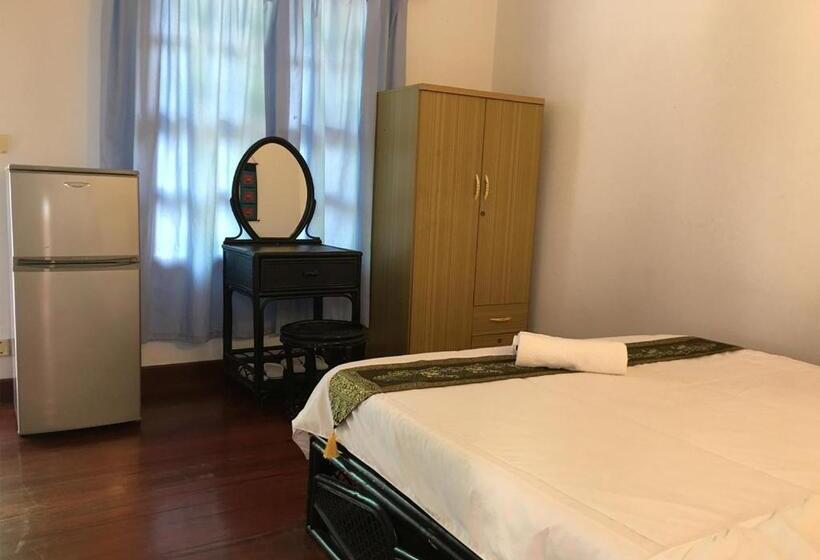 اتاق استاندارد, Smiley's Guesthouse