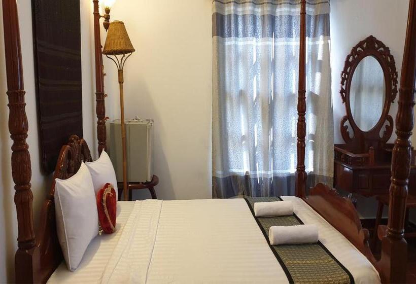 اتاق استاندارد, Smiley's Guesthouse