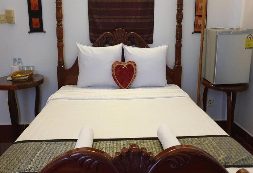 اتاق استاندارد, Smiley's Guesthouse