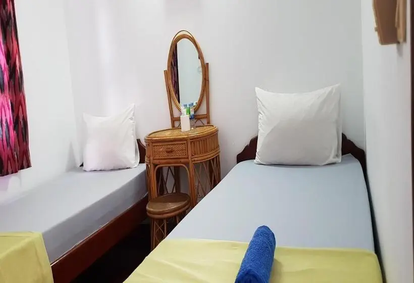 اتاق اکونومی, Smiley's Guesthouse