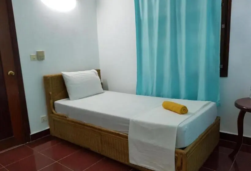 اتاق اکونومی یک تخته, Smiley's Guesthouse
