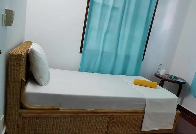 اتاق اکونومی یک تخته, Smiley's Guesthouse