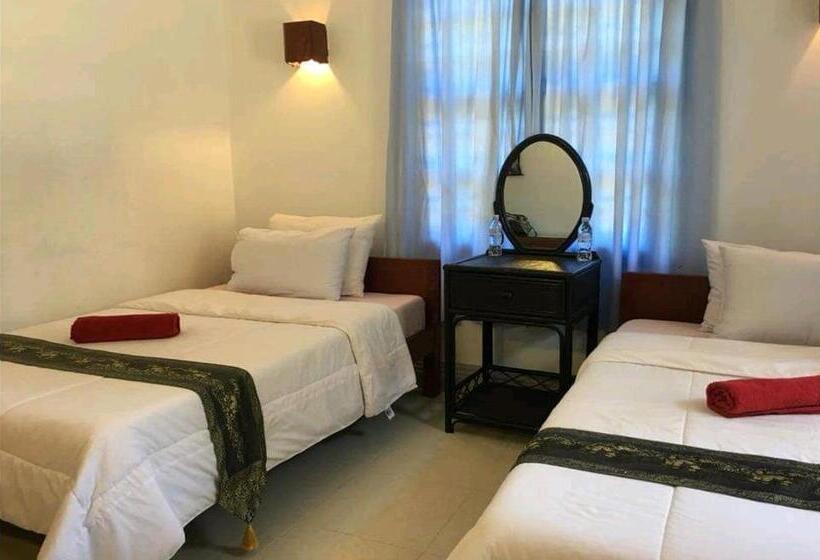 اتاق استاندارد, Smiley's Guesthouse