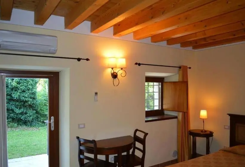 اتاق استاندارد سه نفره, Seiterre Agriturismo Tenuta San Leone