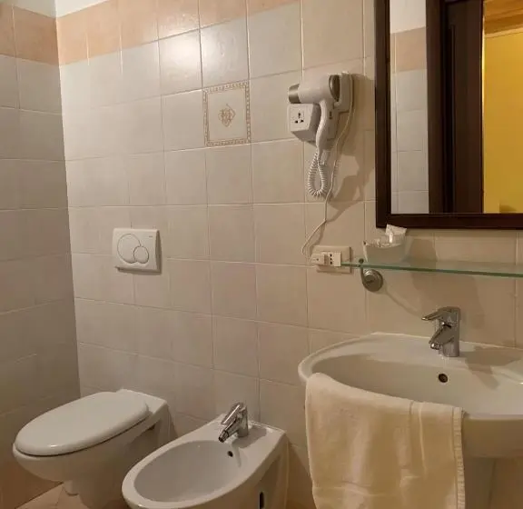 اتاق استاندارد چهار تخته, Seiterre Agriturismo Tenuta San Leone