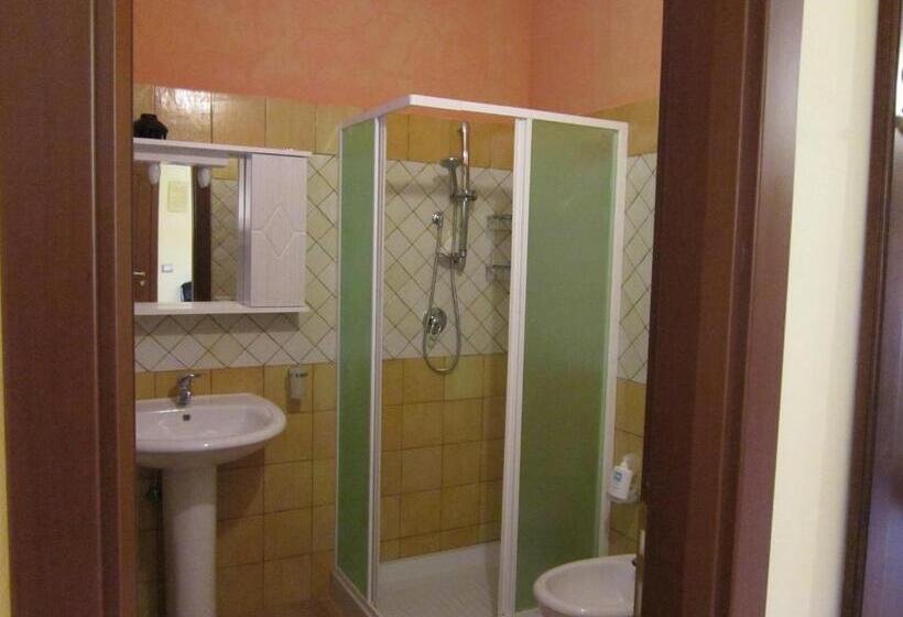 חדר סטנדרט, Donnastella