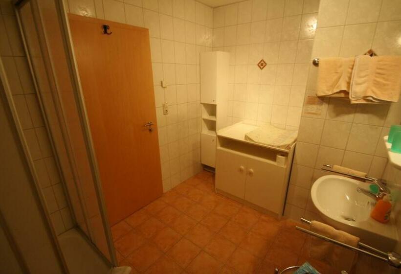 스탠다드 트리플 룸, Stefanutti Hof