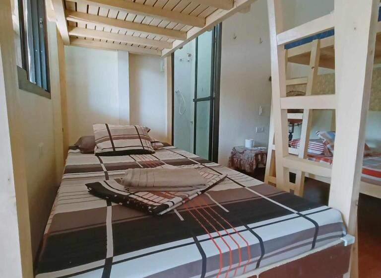 חדר משפחתי, El Gordo S Seaside Adventure Lodge